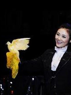 资讯《<em>达人秀</em>现<em>魔术</em>高手 大变鸽子惊呆全场》